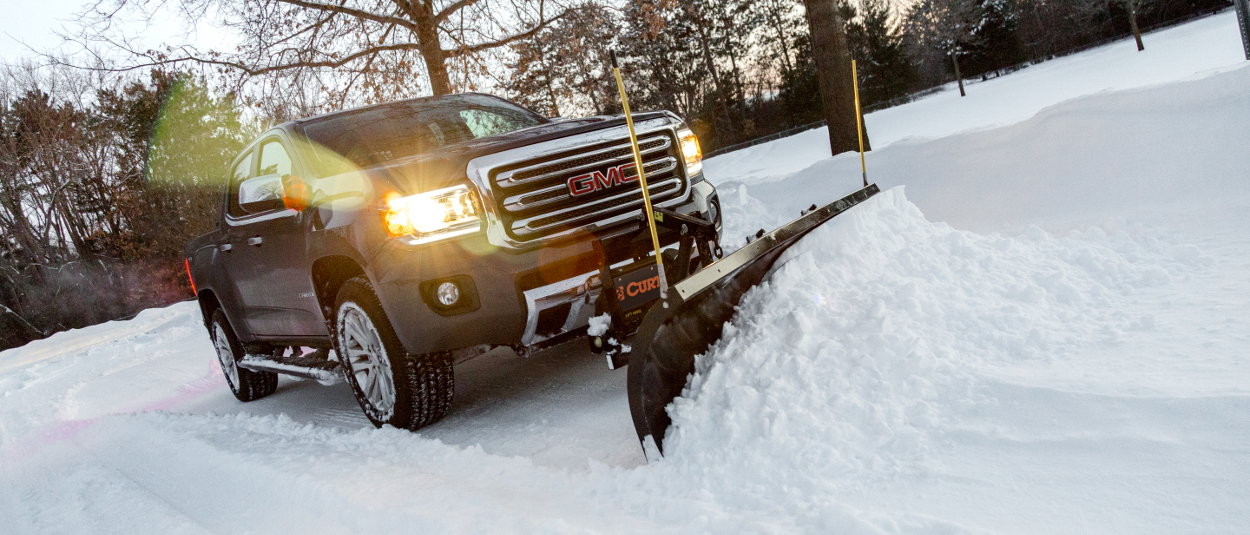 CURT front hitch on truck with snow plow