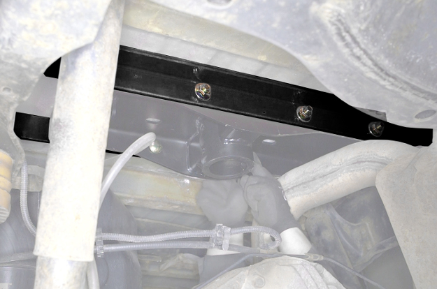 CURT gooseneck hitch installation brackets