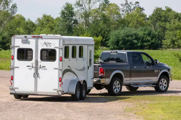 Light-Duty Towing - Pickup Truck with Horse Trailer