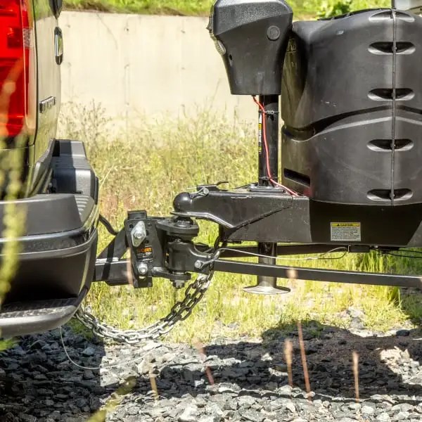 The TruTrack weight distribution hitch with sway control provides a superior, safe tow.